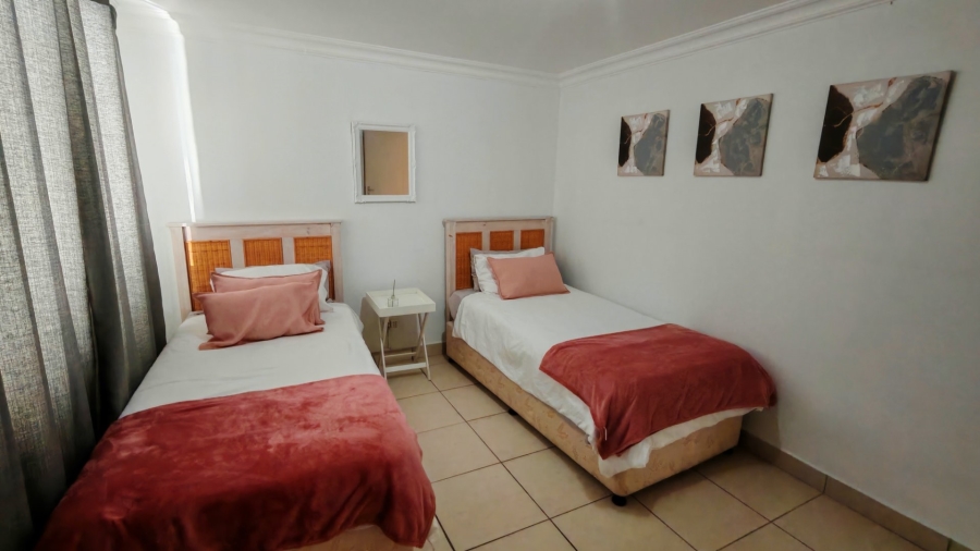 5 Bedroom Property for Sale in Twee Kuilen Western Cape